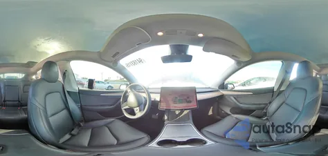 2024 Tesla Model Y z USA, uszkodzony, nr VIN 7SAYGDEE3RA256593